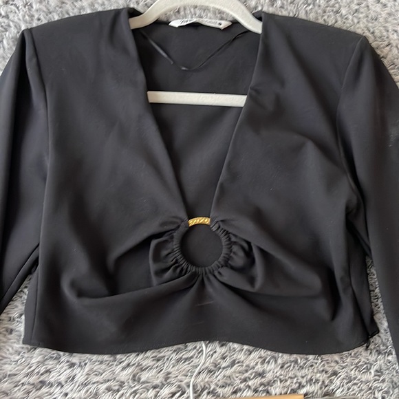 black set - Picture 3 of 3